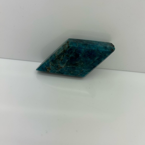 Polished apatita crystal - Picture 5 of 7